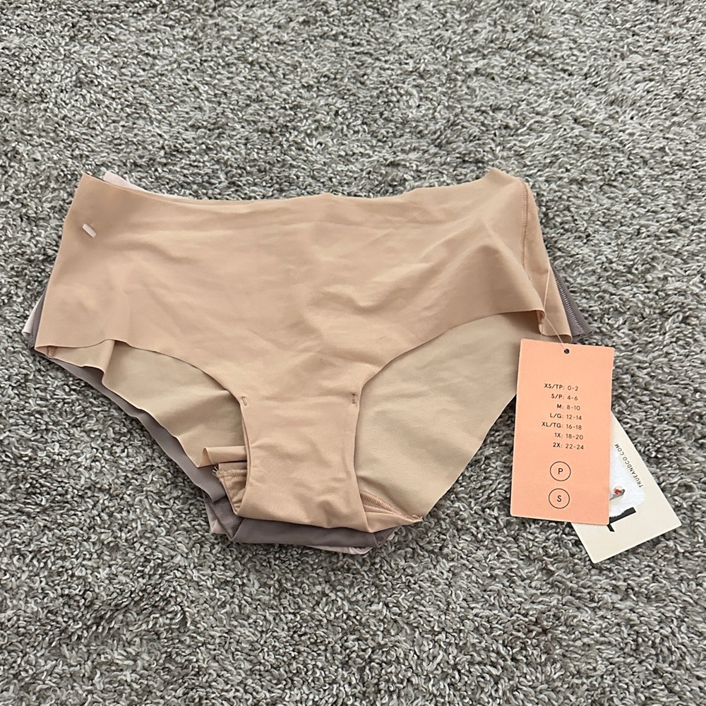 True and Co Seamless Hipster panty (3pcs)